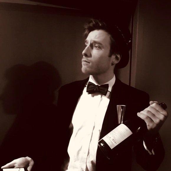 Meet your Posher, Alexandre - Picture 1 of 1